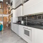 After Eight Heliopolis Naturiste Apartment